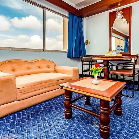 Oyo 441 Grand Thara Hotel Surat Thani Zewnętrze zdjęcie