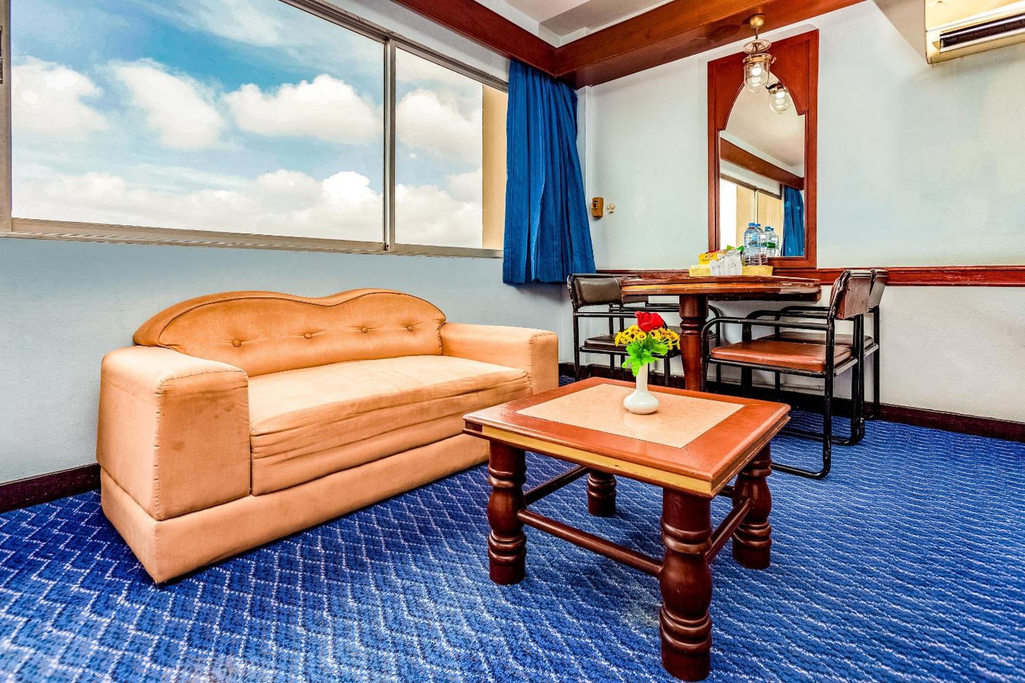 Oyo 441 Grand Thara Hotel Surat Thani Zewnętrze zdjęcie