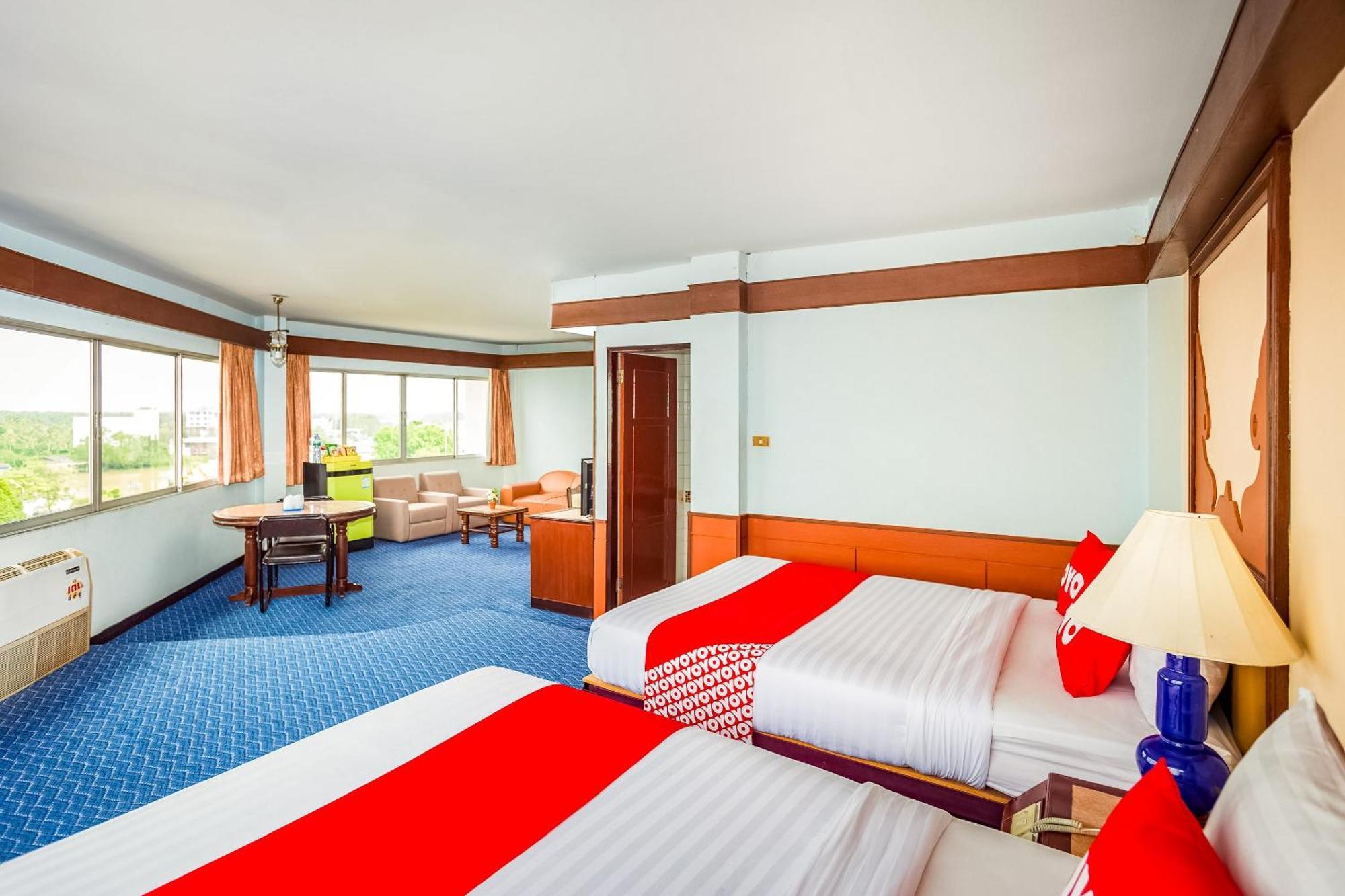 Oyo 441 Grand Thara Hotel Surat Thani Zewnętrze zdjęcie