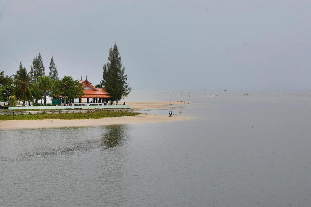 Oyo 441 Grand Thara Hotel Surat Thani Zewnętrze zdjęcie
