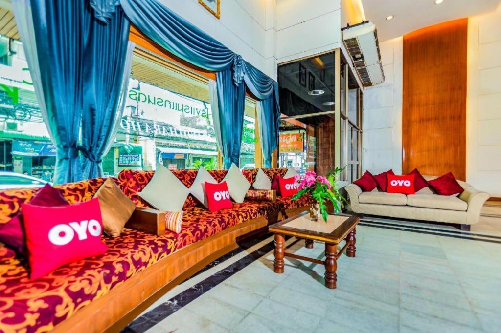 Oyo 441 Grand Thara Hotel Surat Thani Zewnętrze zdjęcie