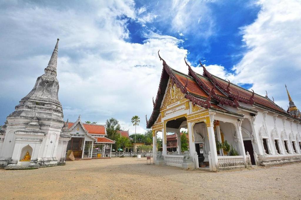 Oyo 441 Grand Thara Hotel Surat Thani Zewnętrze zdjęcie